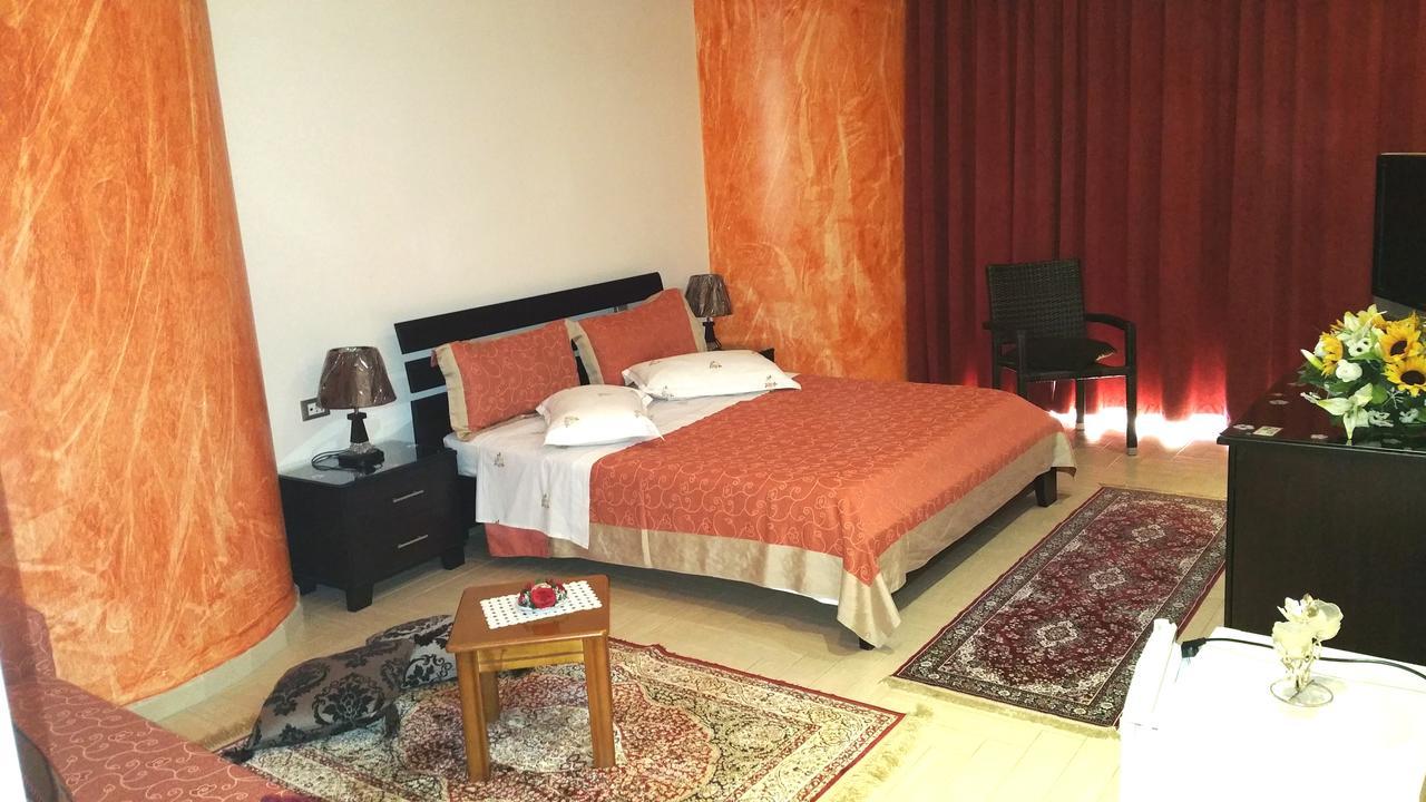 Hotel Lindi Sarande Room photo
